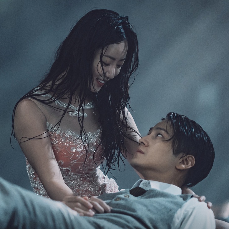 6 nàng tiên cá gây sốt, mợ chảnh Jun Ji Hyun đạt vị trí bất ngờ - Ảnh 4.