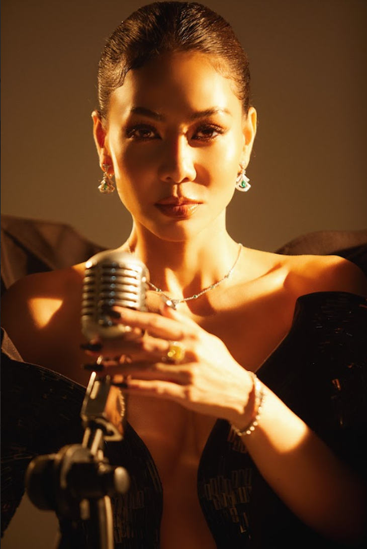 Thu Minh ‘nhá hàng’ bộ ảnh đầy khí chất, rục rịch trở lại đường đua âm nhạc - Ảnh 1.