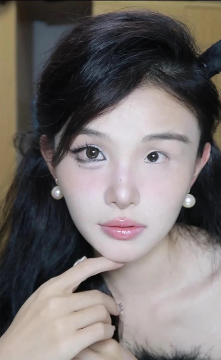 Sức mạnh của trang điểm.