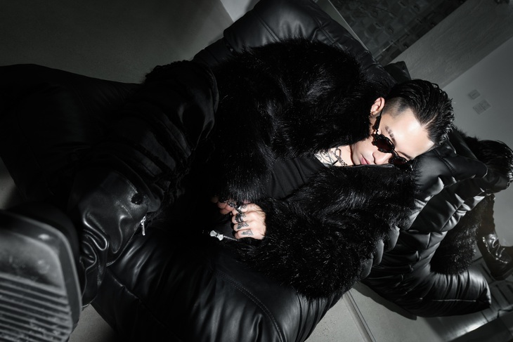 Âm nhạc của Mr.A luôn là một thứ gì đó thật khác biệt, thật riêng lạ.