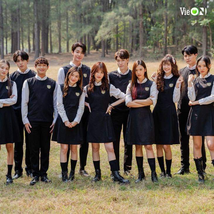 Các diễn viên trong Trường học nội trú