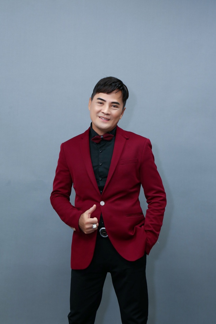 Chế Thanh được người yêu nhạc mến mộ từ giai điệu Mưa bụi