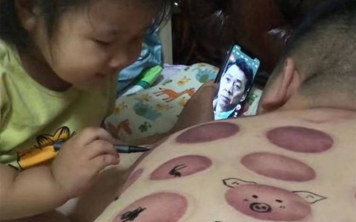 Ảnh vui 26-7: Con gái học vẽ theo kiểu tiết kiệm tiền