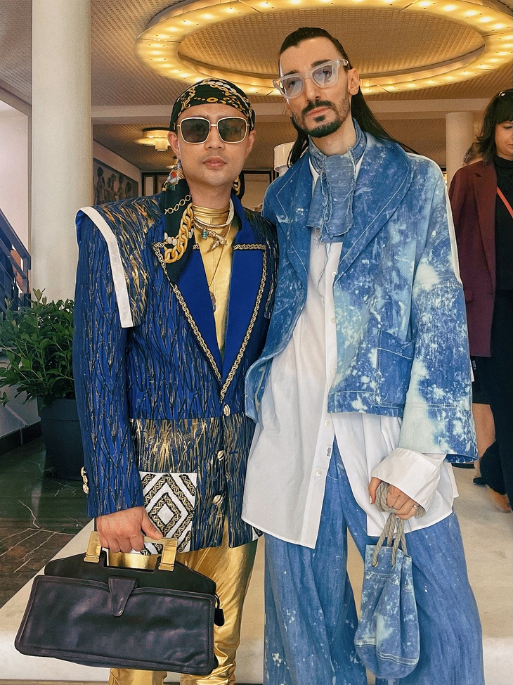 Ngoài ra, anh còn thấy sự khác biệt nhất là quy mô và chất lượng tổ chức show ở đây rất chuyên nghiệp.