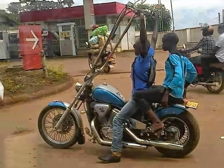 Mới mua được chai lăn nách thơm lắm