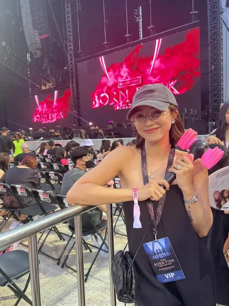 Salim đầu tư vé VIP để được ngắm nhìn BlackPink gần hơn