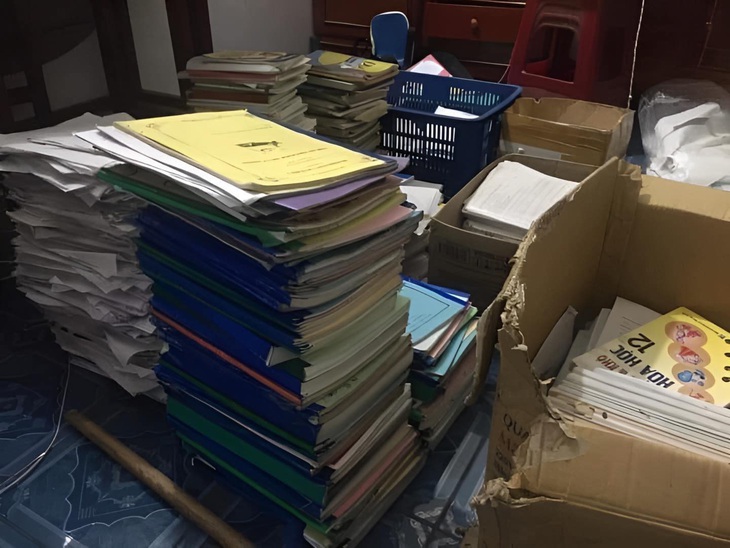 Giá trị kiến thức 3 năm gói gọn vào 2 chữ: "Vô giá". Cô đồng nát kiểu: "45 nghìn/kg con ạ!".