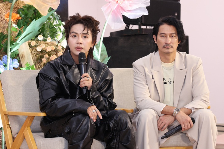 Huy Khánh kể khổ khi trải nghiệm tự kiếm tiền mưu sinh, không quên vạch mặt đàn anh chơi dơ