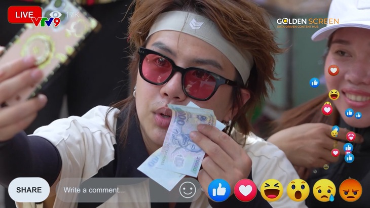 Duy Khánh bán "combo bánh tráng + livestream" với cát sê 40.000 đồng