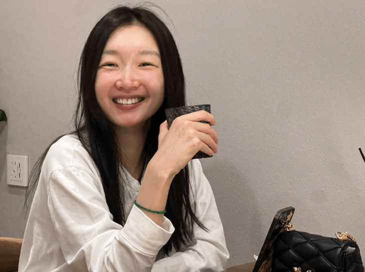 Dù bị chê nhợt nhạt, kém sắc nhưng nàng "Tam kim Ảnh hậu" vẫn tươi rói