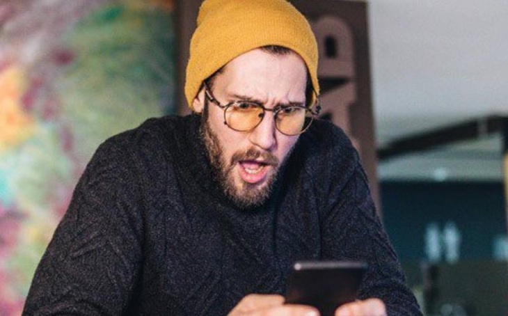 Nam nhân viên nhận được khoản tiền "khủng" sau thời gian thử việc tại công ty (Ảnh minh họa)