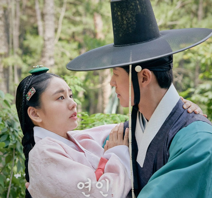 Suốt 22 năm sự nghiệp,&nbsp;  Nam Goong Min  chưa từng giới hạn bản thân bởi bất kỳ hình tượng nào. Mỗi lần tái xuất, nam diễn viên đều khiến người xem bất ngờ.