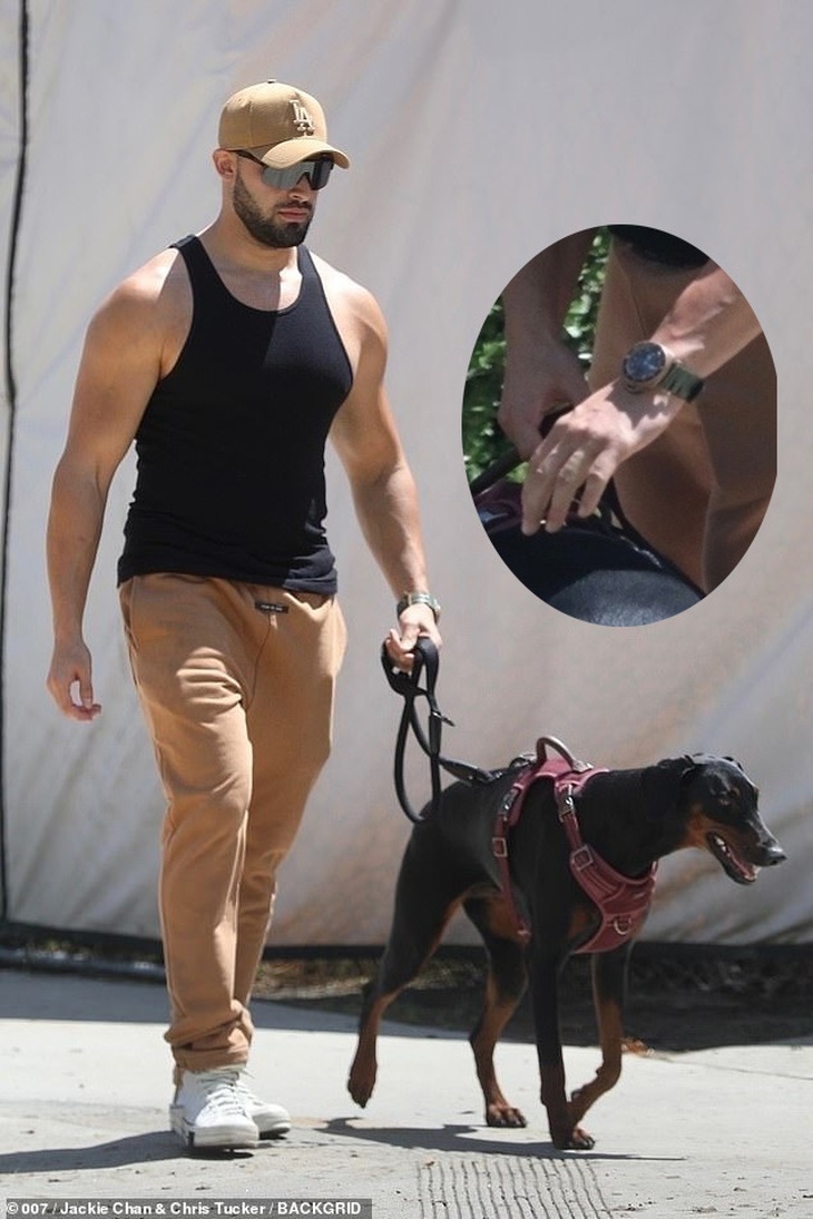 Chồng trẻ của Britney Spears đã tháo nhẫn cưới, sau đệ đơn ly hôn