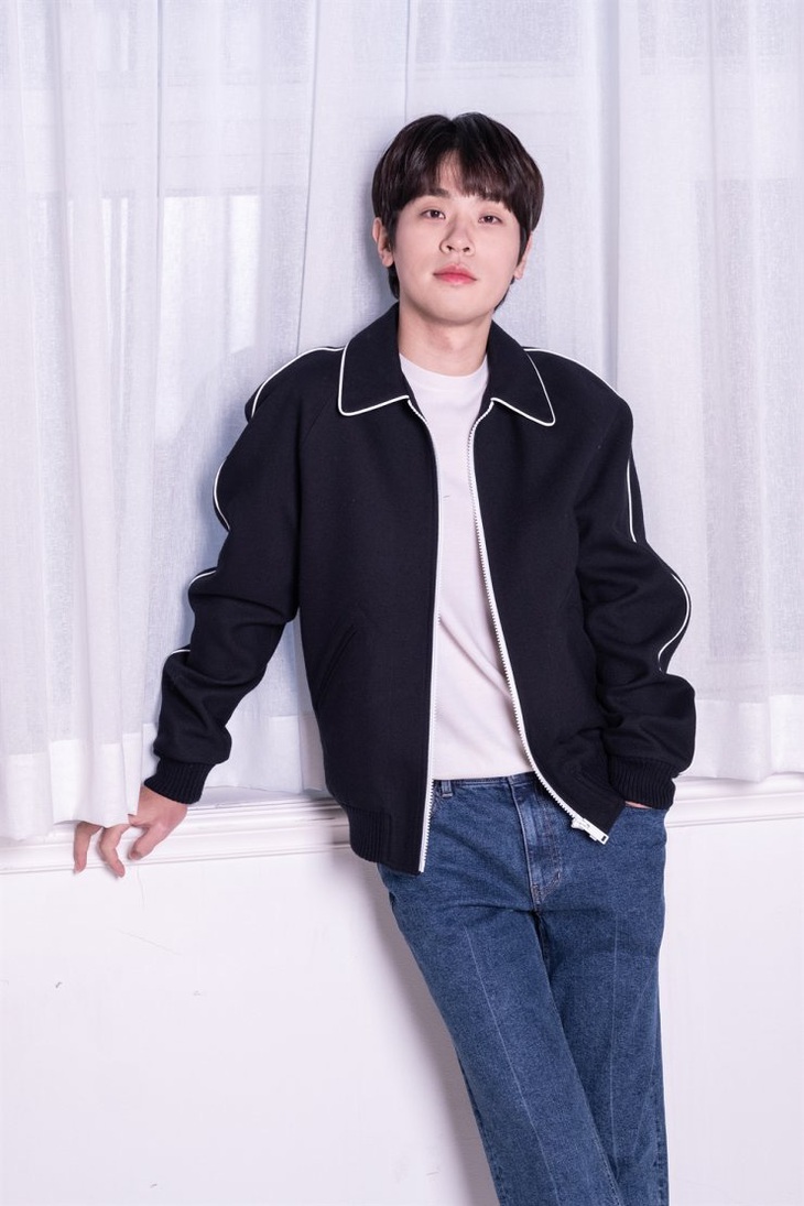 Park Jung Min là bạn diễn mới của chị cả BlackPink