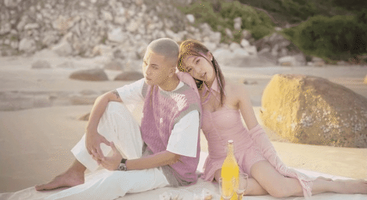 BigDaddy - Emily “ngọt như mía lùi" trong MV Ngõ chạm.