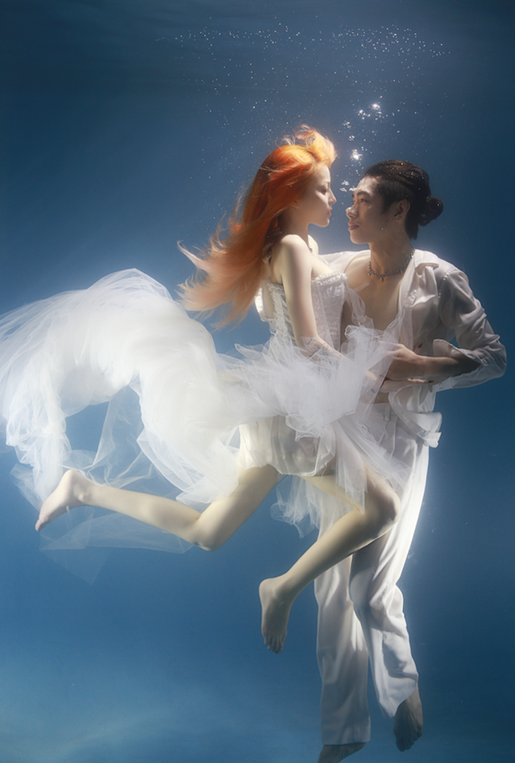 Quang Đăng chia sẻ hai người sẽ thường xuyên đồng hành với nhau trong công việc lẫn tình yêu vào thời gian sắp tới để truyền cảm hứng tích cực đến người hâm mộ.