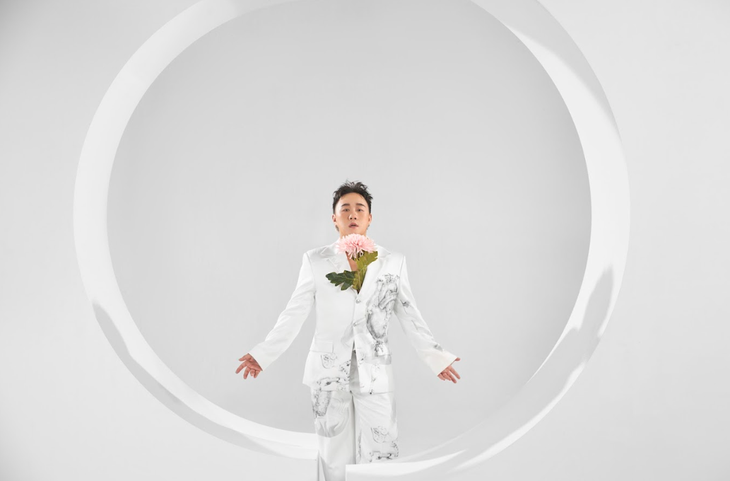 "Thánh mưa" của Vbiz sẽ chiêu đãi khán giả trong hai đêm concert sắp tới một loạt hit nổi tiếng gắn liền với tên tuổi của anh.