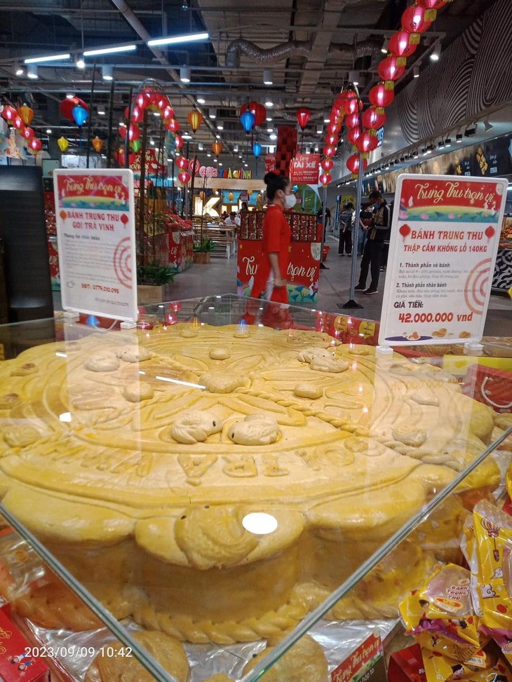 Chiếc bánh trung thu cho cả làng cùng ăn