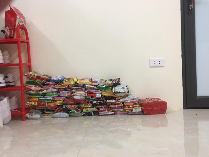 Tân sinh viên mới ở trọ lần đầu kiểu...