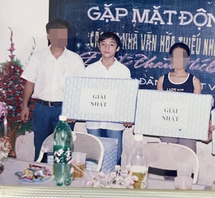 Loạt ảnh chứng minh Sơn Tùng M-TP, MONO 'chất lừ' từ tấm bé - Ảnh 2.