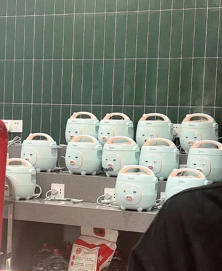 Đi siêu thị mà áp lực ngang