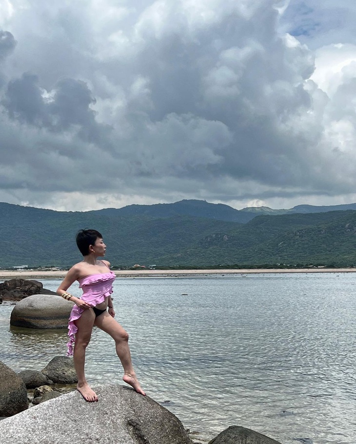 Tóc Tiên bị chồng "dìm hàng" không thương tiếc.