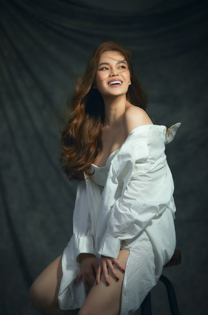 Hé lộ thêm 4 'Chị Đẹp' sẵn sàng Đạp gió rẽ sóng - Ảnh 8.