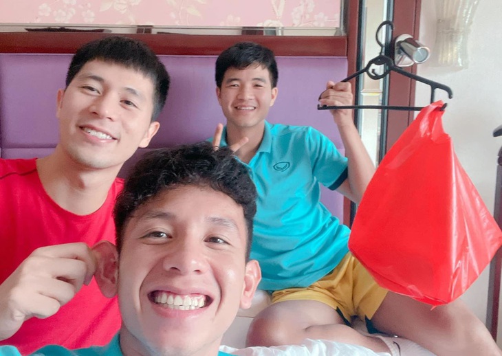 ... vì chúng có thể tái sử dụng để làm đèn Trung thu cơ mà!