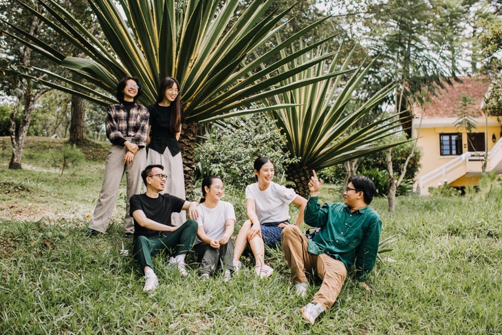 Ngọc Hân và các họa sĩ trẻ gắn kết nhờ tình yêu với mỹ thuật