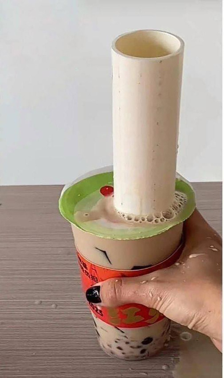 Uống trà sữa như vậy mới "đã cái nư".