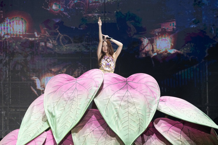 Hoàng Thùy Linh thông báo sẽ phát hành phiên bản số Vietnamese Concert trong năm 2024