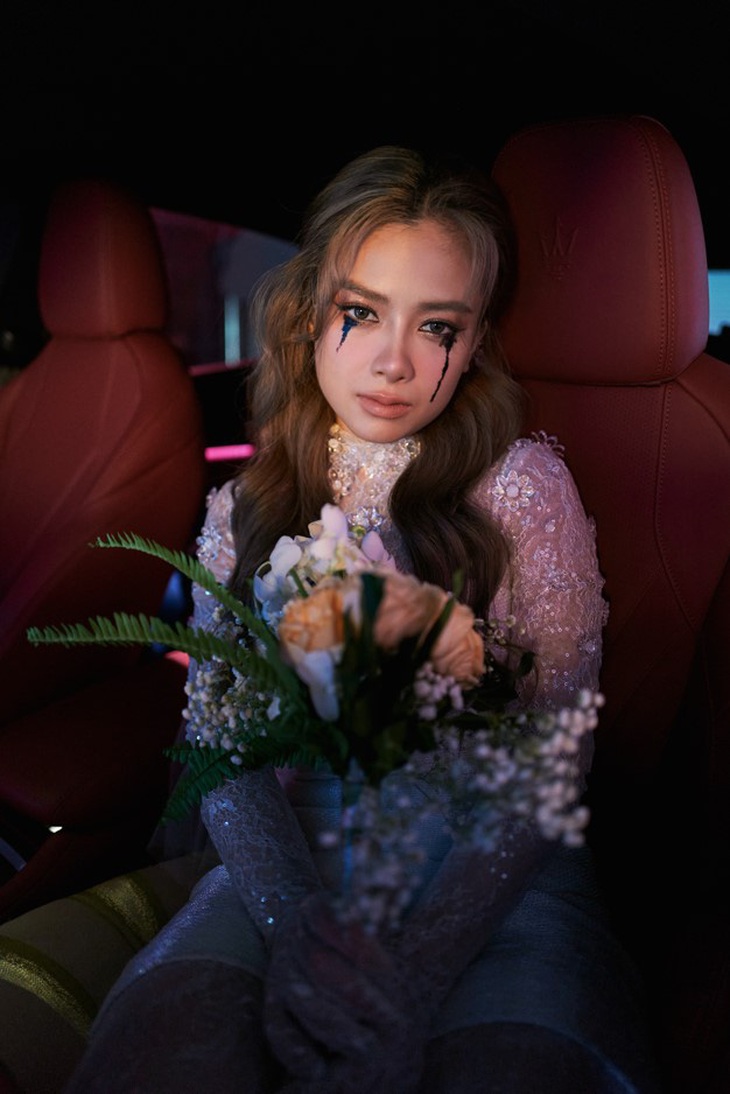 Dương Hoàng Yến hứa hẹn sẽ mang đến nhiều sự bất ngờ hơn cho khán giả trong những sản phẩm âm nhạc mới 