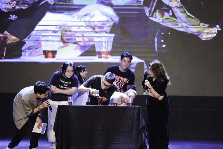 Mỹ Tâm lần đầu 