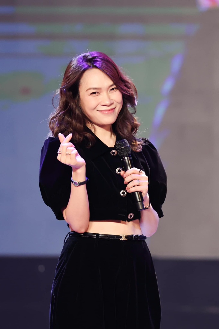 Mỹ Tâm bày tỏ tình yêu với người hâm mộ