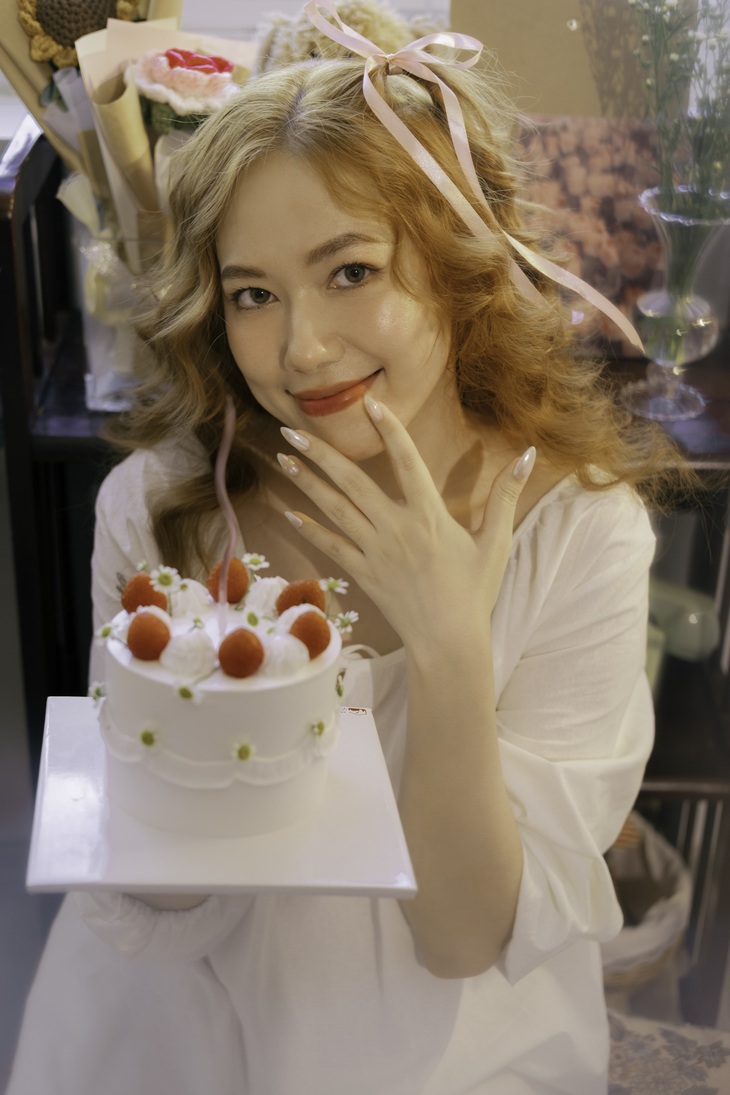 Nữ TikToker sinh năm 1993 gây sốc khi khẳng định sẵn sàng nói không với "content bẩn" vì nhà có điều kiện