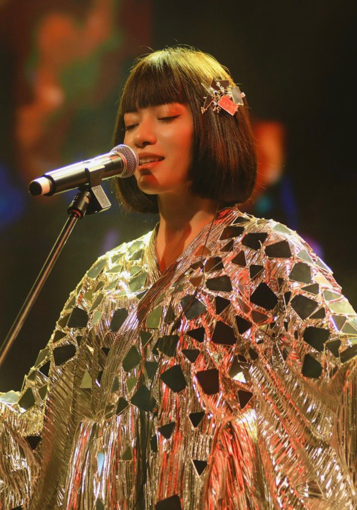 Tina Tình thừa nhận không còn là người của showbiz