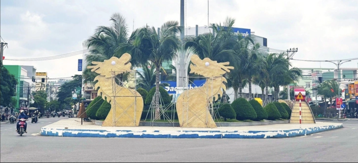 Đôi rồng hình con... cá ngựa ở Phú Yên (Ảnh: NGỌC ĐƯƠNG) 