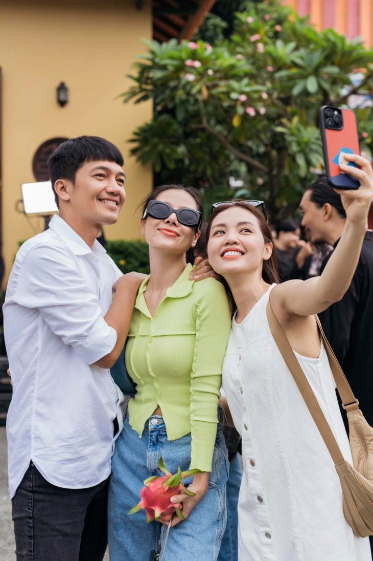 Nam Thư và vợ chồng diễn viên Quang Tuấn có mối quan hệ thân thiết