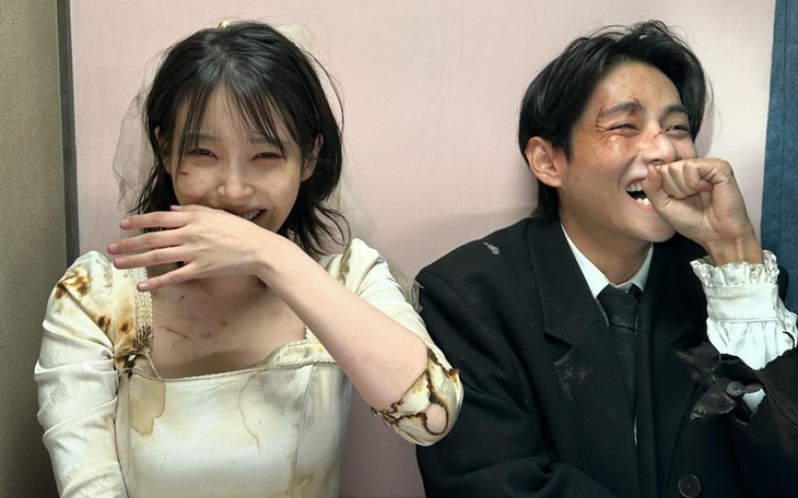 Phát sốt với loạt ảnh V (BTS) 'cực suy' quảng bá cho single mới- Ảnh 6.