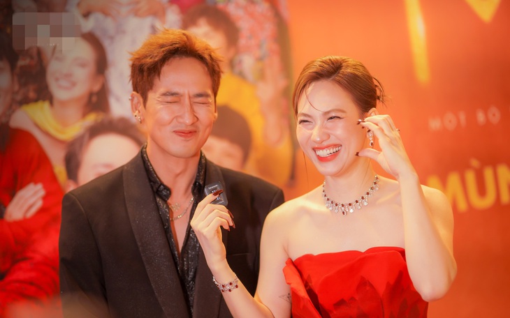 Phương Anh Đào nói về tin đồn "phim giả tình thật" với Tuấn Trần