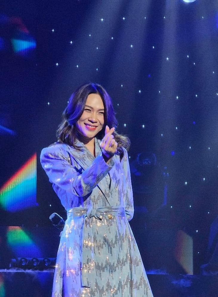 Mỹ Tâm xuất hiện tại sân khấu Hà Nội tối 6-1