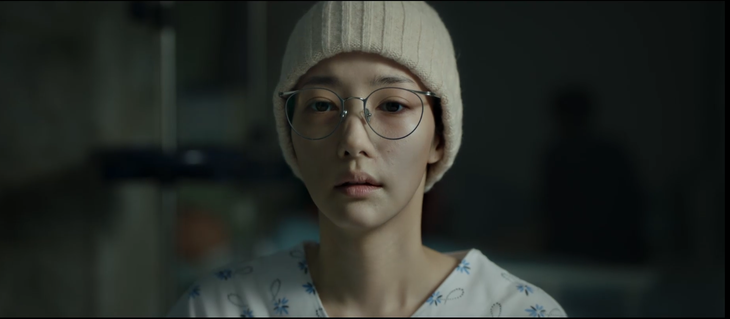 Park Min Young ghi điểm mạnh khi "tự dìm hàng" nhan sắc với tạo hình gầy trơ xương