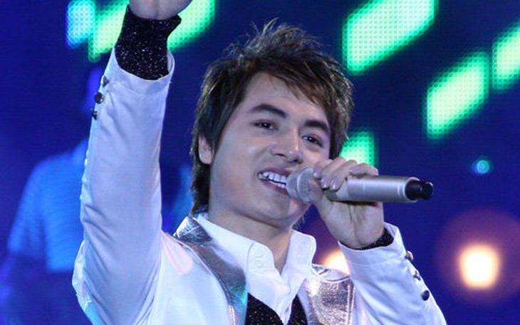 Đăng Khôi công bố trở lại ca hát sau 10 năm vắng bóng