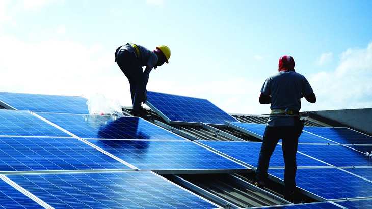 Khi dân châu Âu được trả tiền để xài điện - Ảnh 1.