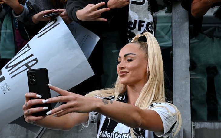 Sao Newcastle ‘van nài’ trộm đừng đột nhập nhà mình nữa - Ảnh 2.