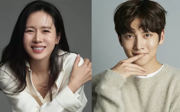 Son Ye Jin khoe ảnh chụp tình tứ với 'bạn trai giấu mặt' - Ảnh 5.