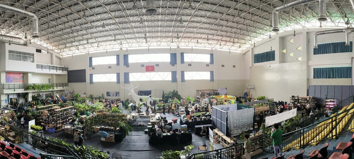 Không gian 'xanh ơi là xanh' tại cuộc triển lãm kiểng lá ở TP.HCM - Ảnh 1.
