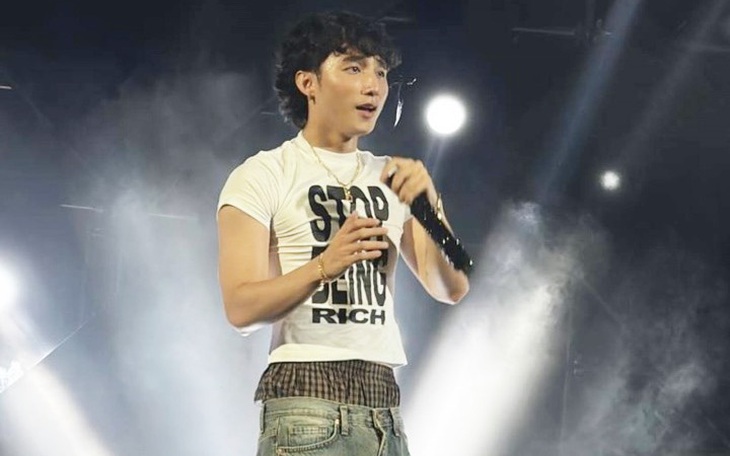 Sơn Tùng M-TP biến bố mẹ thành 'cameo' bất đắc dĩ - Ảnh 3.