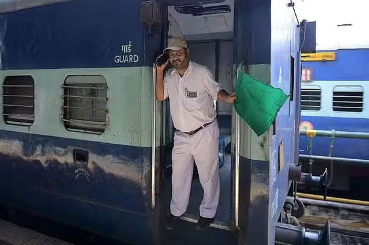 Một cuộc gọi gây tổn thất gần 9 tỉ đồng cho Đường sắt Ấn Độ - Ảnh 2.