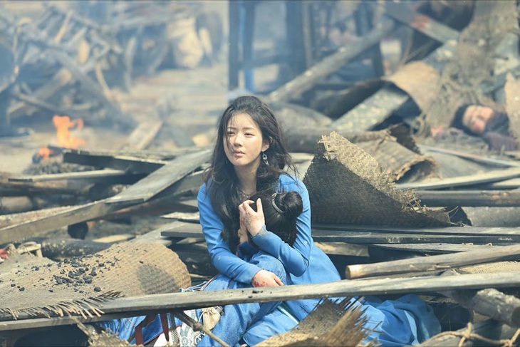 Triệu Lộ Tư trong 'Rèm ngọc châu sa' bị chỉ trích không kính nghiệp  - Ảnh 3.